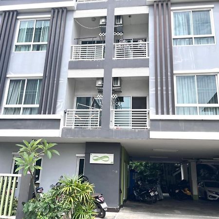 8 Residence Bangkok Exterior foto