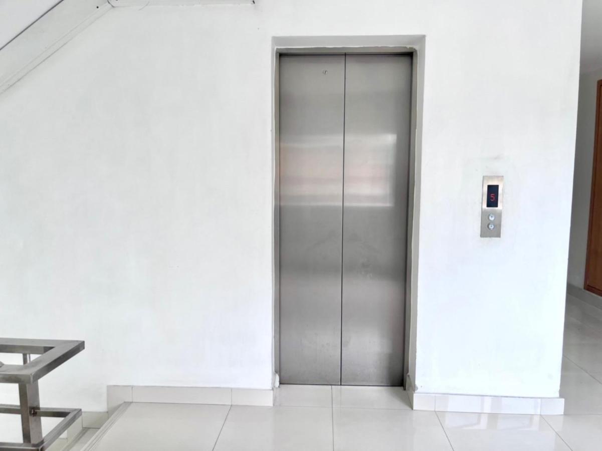 8 Residence Bangkok Exterior foto